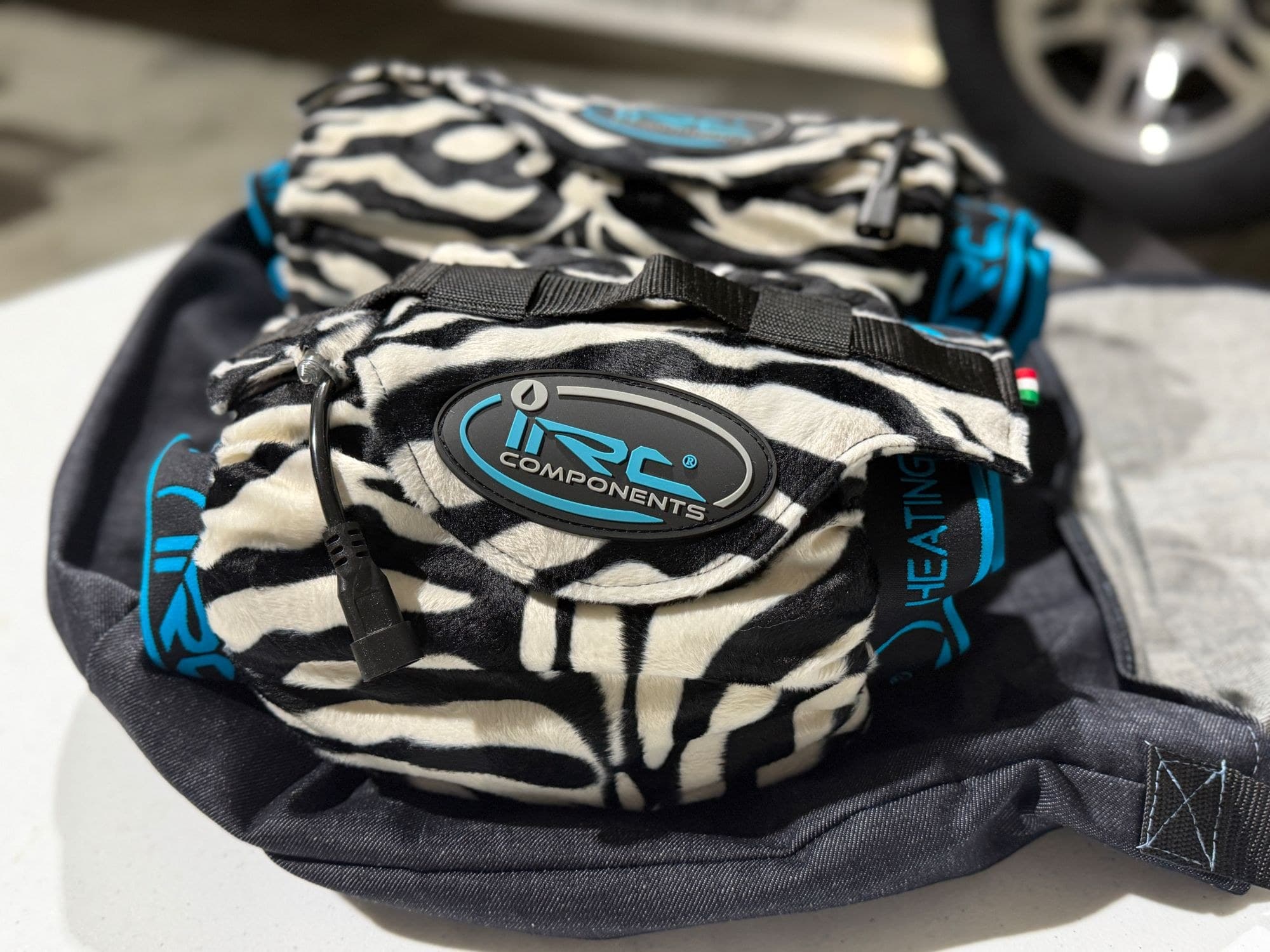 IRC Components tire warmer in zebra print